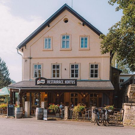 Hotel Kortus Jetrichovice  ภายนอก รูปภาพ
