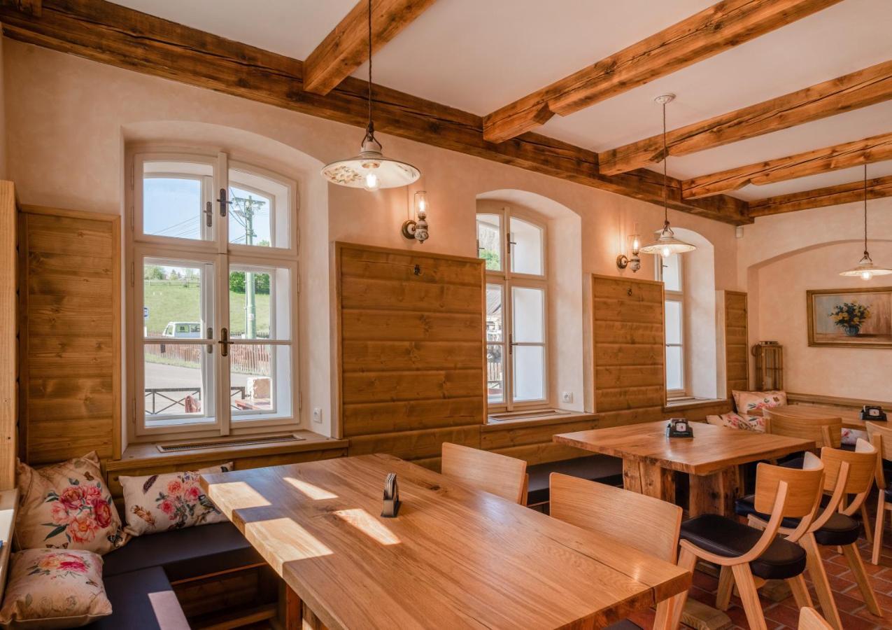 Hotel Kortus Jetrichovice  ภายนอก รูปภาพ