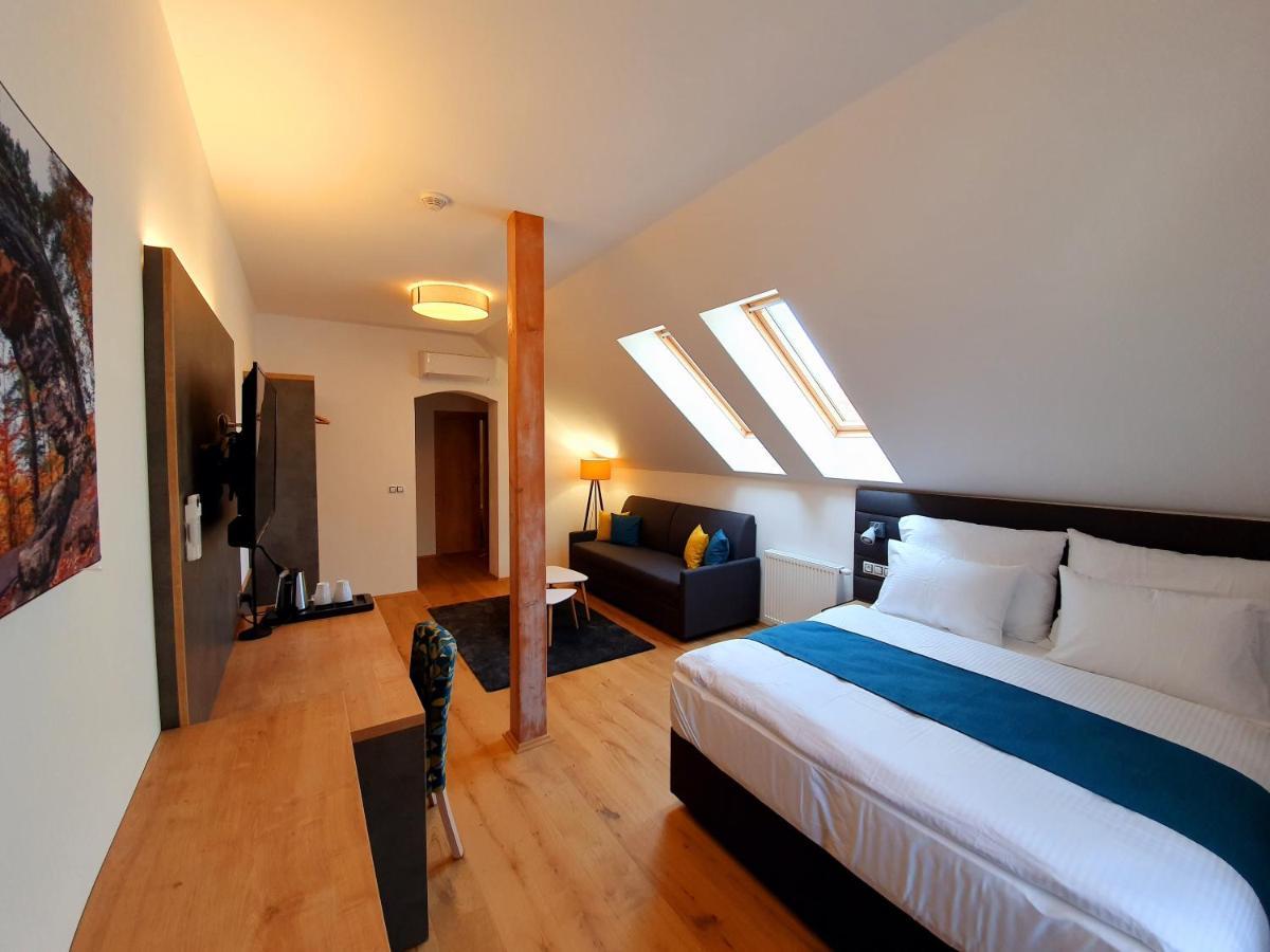 Hotel Kortus Jetrichovice  ภายนอก รูปภาพ