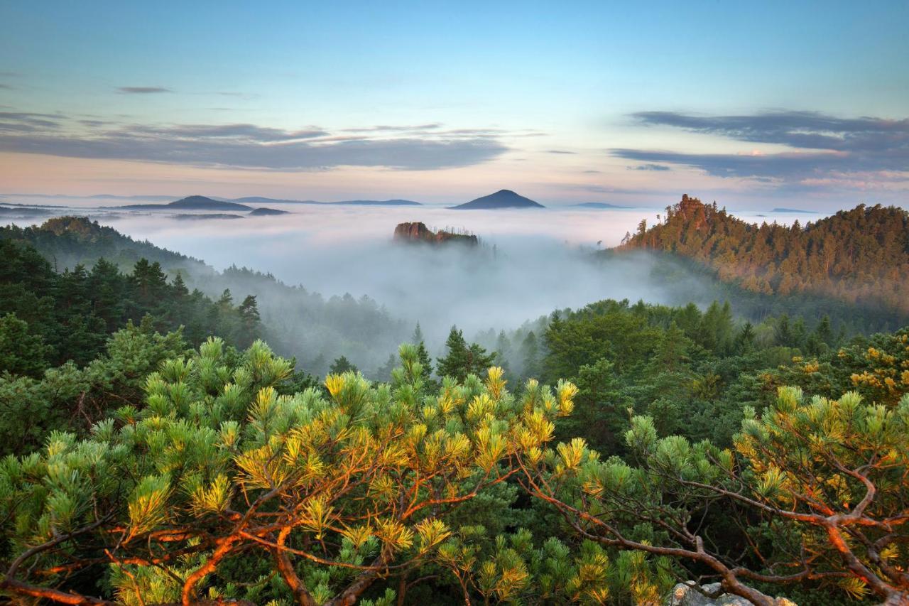 Hotel Kortus Jetrichovice  ภายนอก รูปภาพ